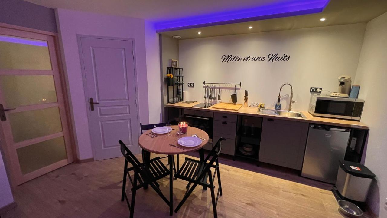 Mille et une nuit, appartement en RDC avec exterieur et parking Dole Extérieur photo